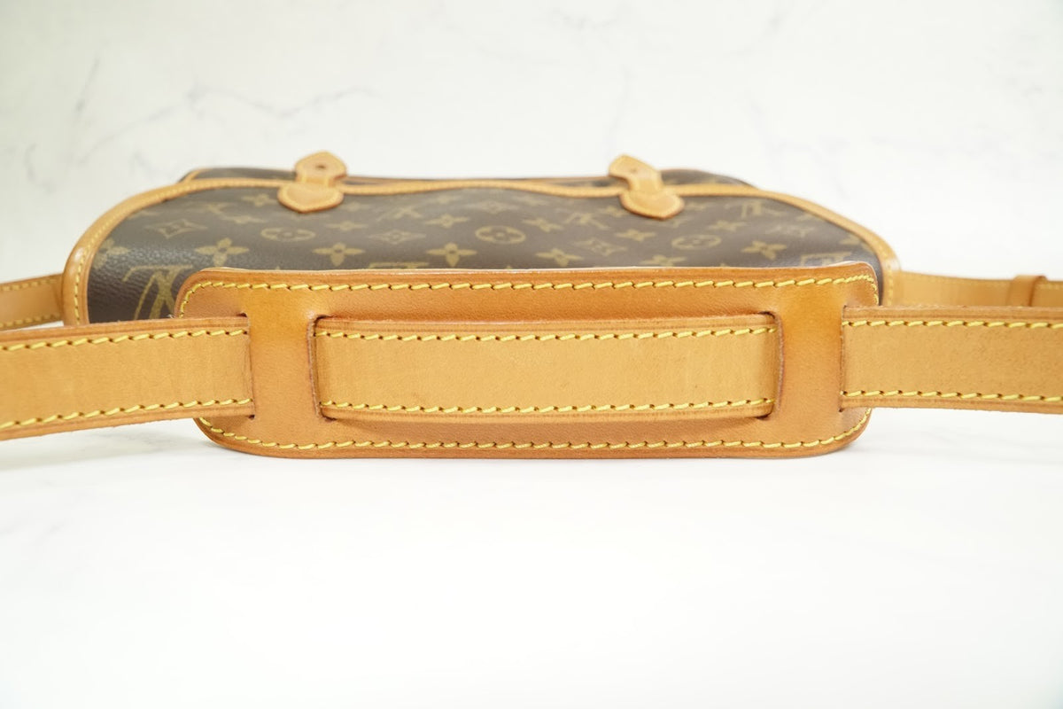 [EXCELLENT] LOUIS VUITTON Monogram Gibeciere MM Shoulder Crossbody Bag M42247