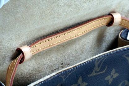 [Rank AB] Louis Vuitton Monogram Pochette Twin PM Shoulder Clutch Bag M51854