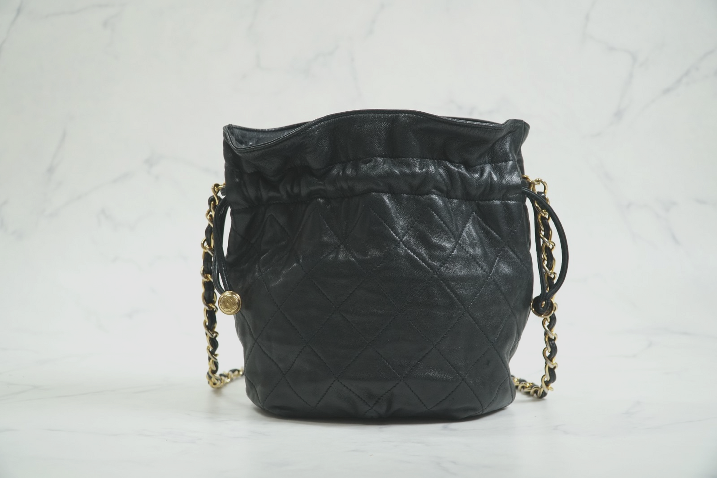 [AB] CHANEL Matelasse Quilted Drawstring Chain Shoulder Bag Lambskin Black Gold
