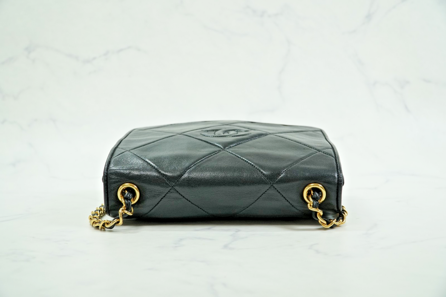 [AB] CHANEL Vintage Matelasse CC Logo Chain Shoulder Bag Lambskin Black Auth