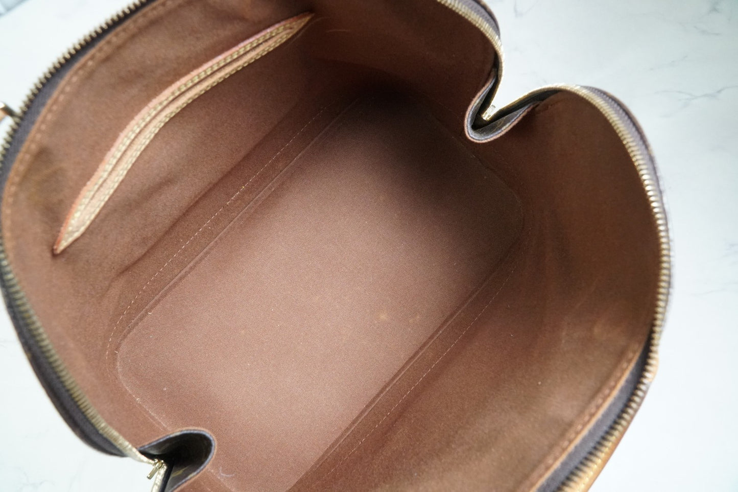 [Rank AB] Louis Vuitton Alma M51130 Monogram Canvas Handbag with Shoulder Strap