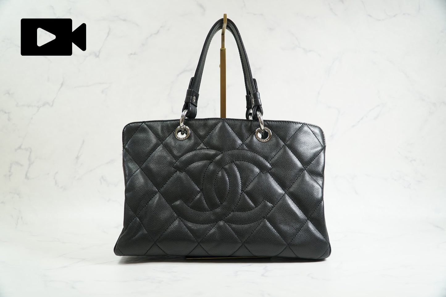 [Rank AB] CHANEL CC Logo Quilted Matelasse Caviar Leather Tote Handbag Black