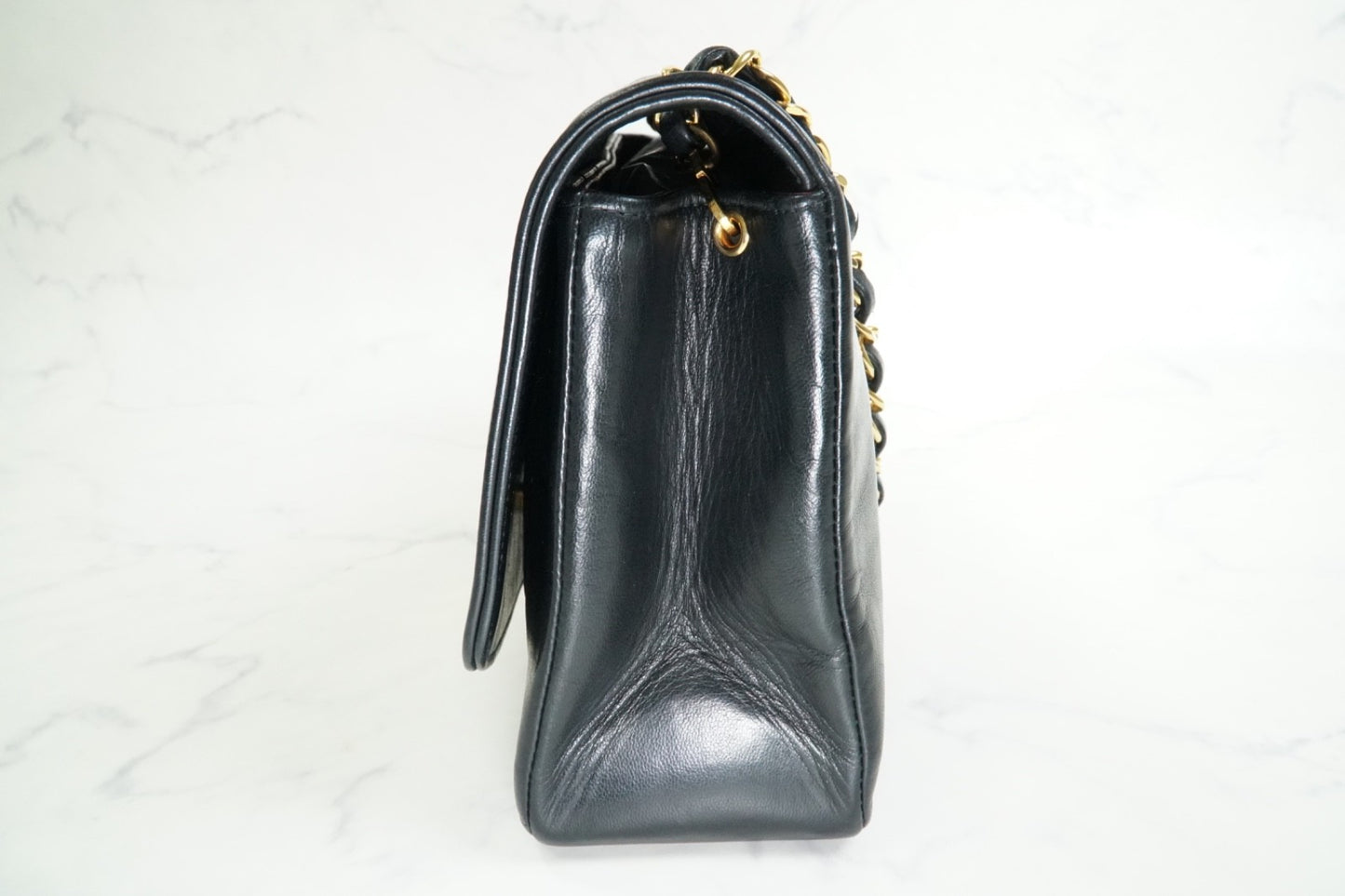 [VERY GOOD] CHANEL Vintage Diana Matelasse Chain Shoulder Bag Black Lambskin