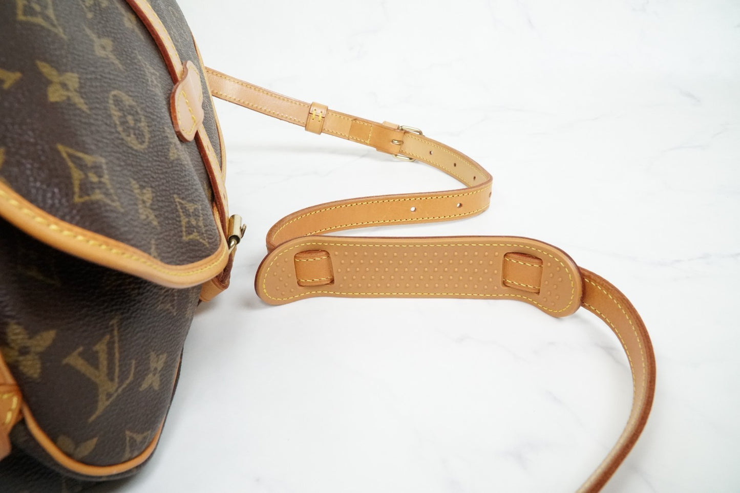 [Excellent] Louis Vuitton Monogram Saumur 30 Shoulder Bag M42256 Vintage Auth