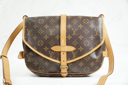 [Rank AB] LOUIS VUITTON Saumur 30 Monogram Shoulder Bag M42256 Canvas w/ Box