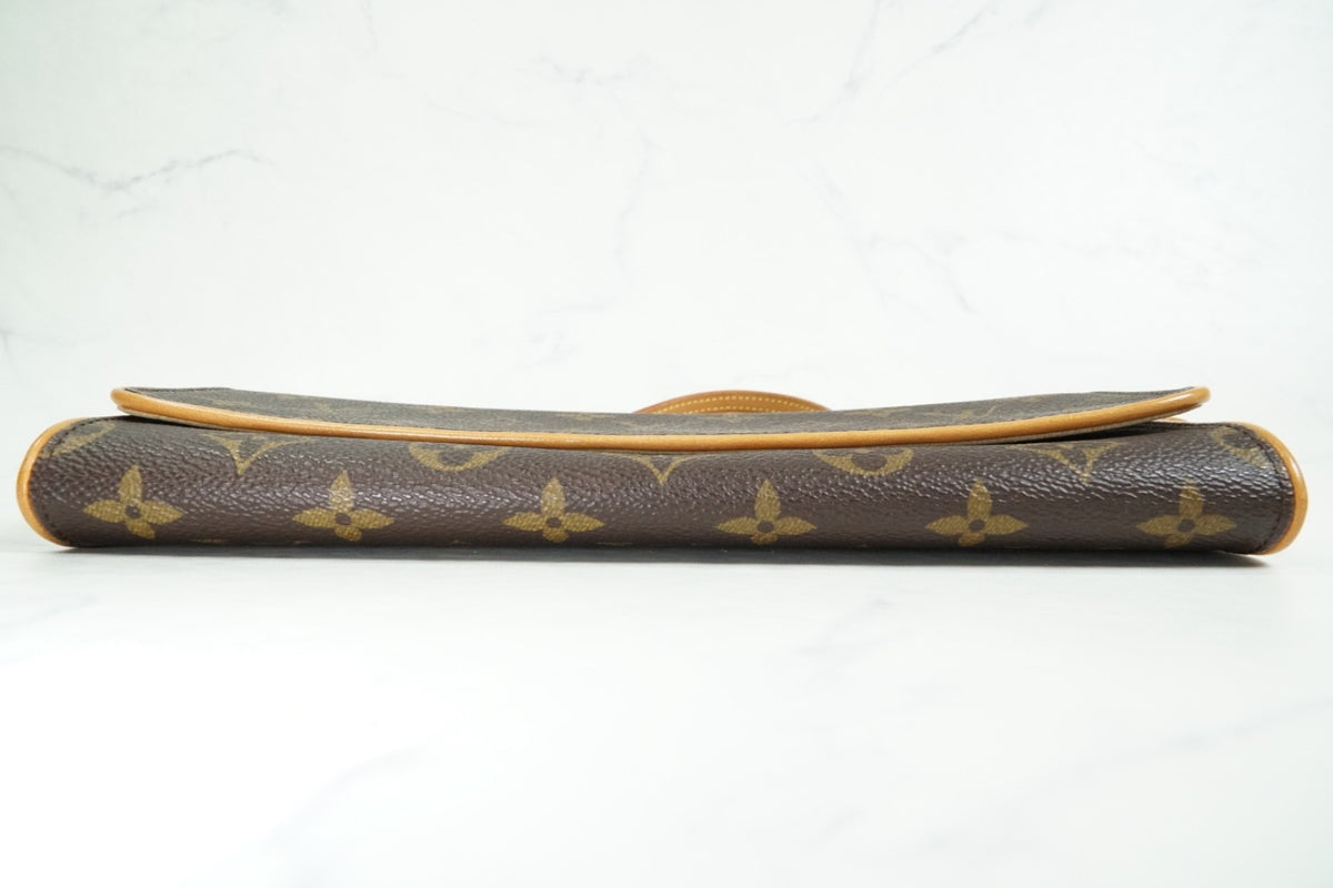 [Excellent] Vintage Louis Vuitton Monogram Pochette Twin GM Crossbody Bag M51852