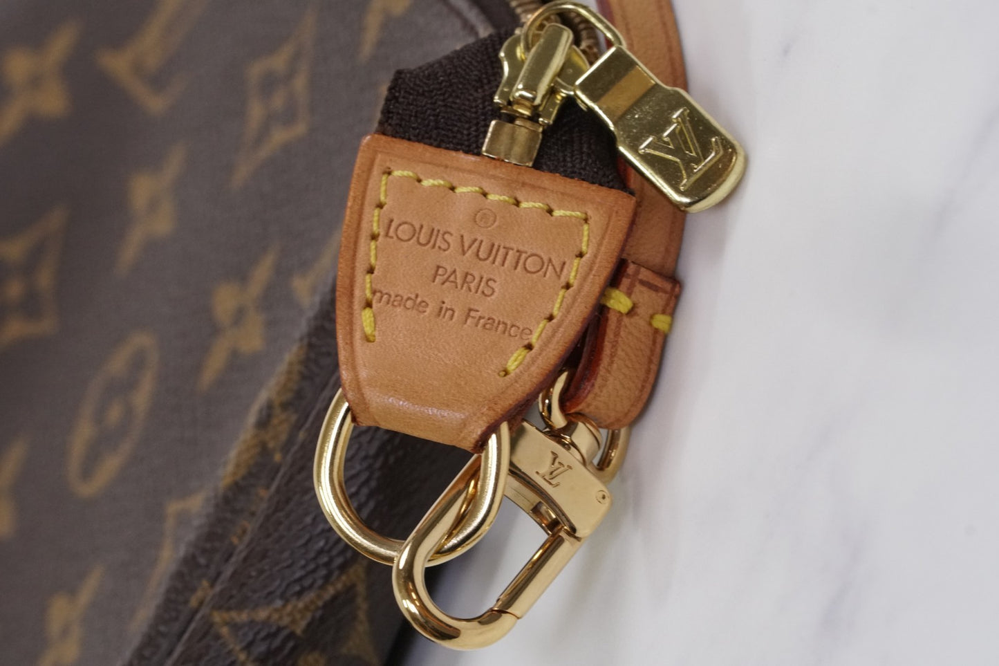 [EXCELLENT] LOUIS VUITTON Monogram Pochette Accessoires Hand Bag Brown M51980