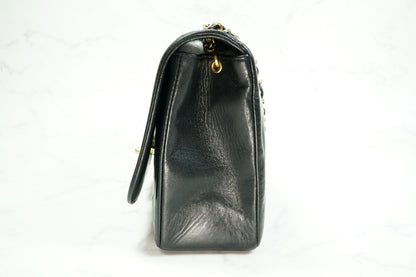 [Rank AB] CHANEL Vintage Diana 25 Matelasse Lambskin Chain Shoulder Bag Black