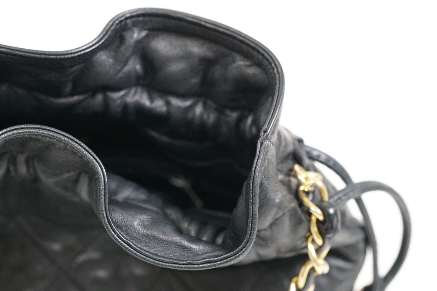[AB] CHANEL Matelasse Quilted Drawstring Chain Shoulder Bag Lambskin Black Gold
