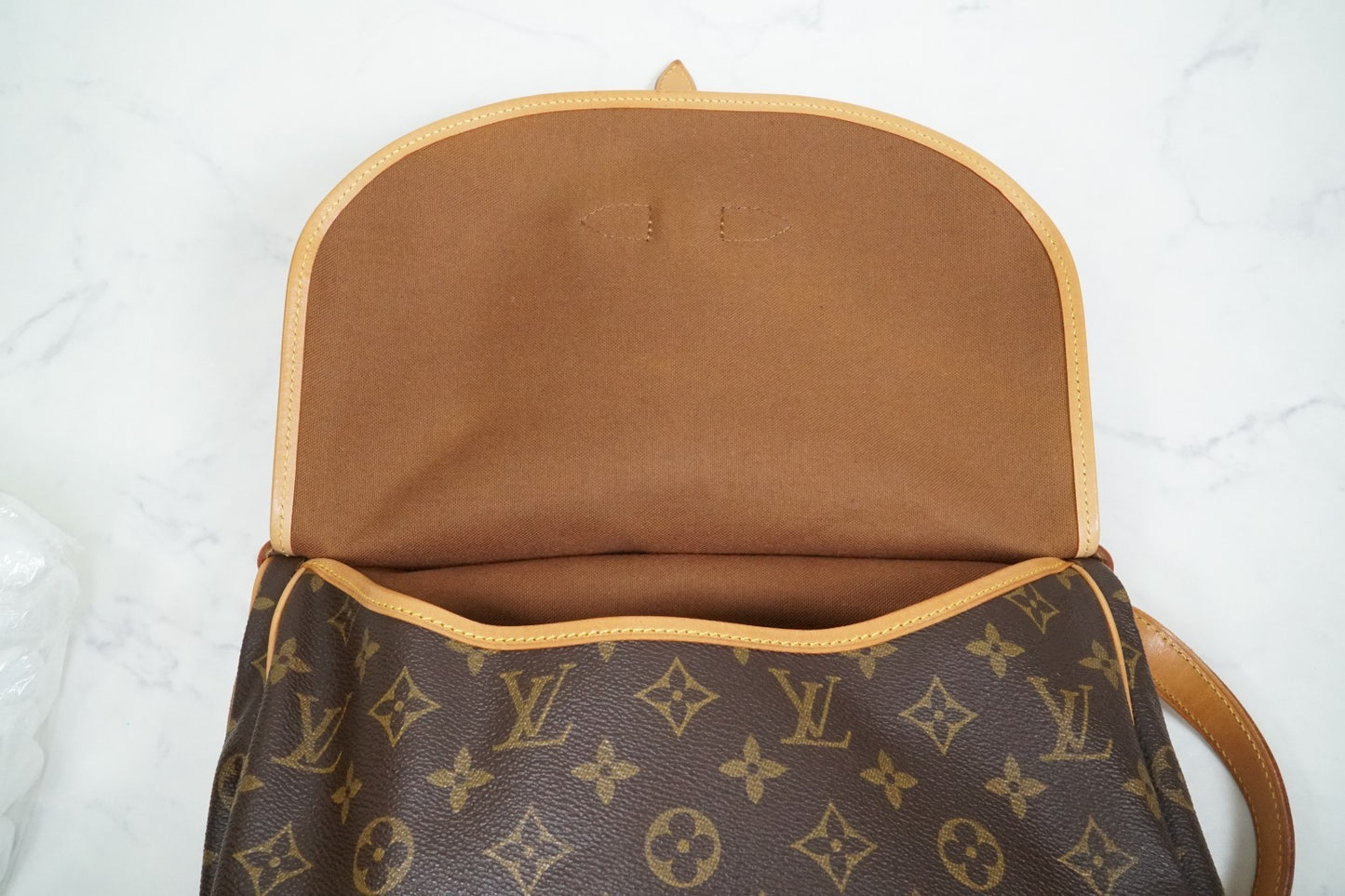 [Excellent] Louis Vuitton Monogram Saumur 30 Shoulder Bag M42256 Vintage Auth