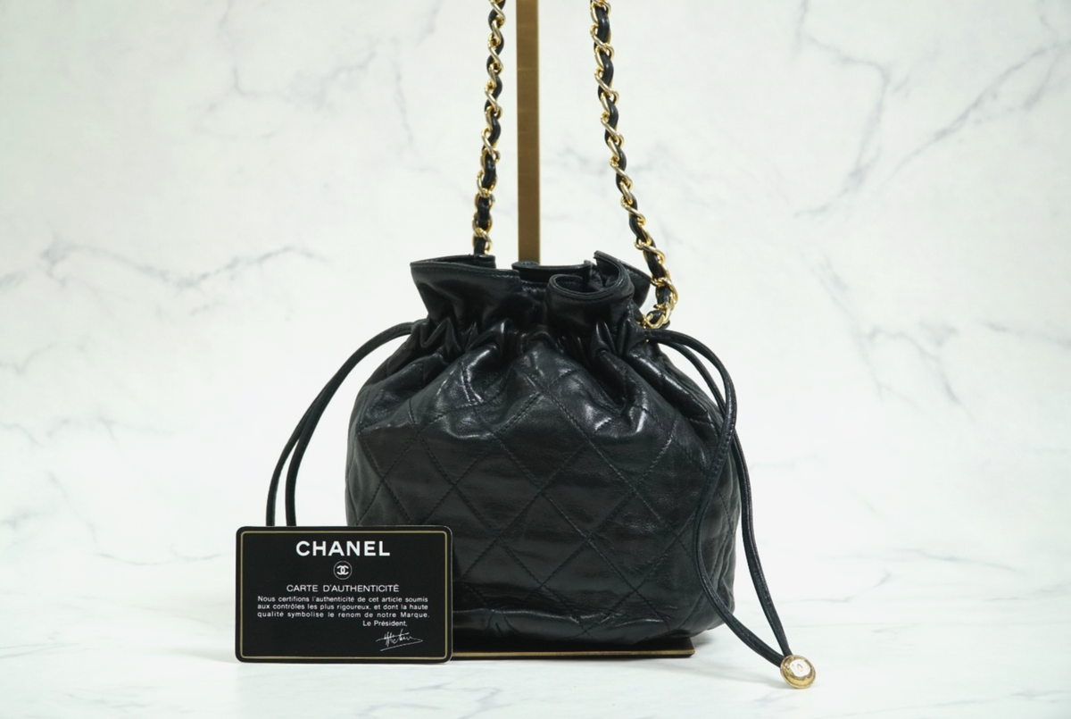 [AB] CHANEL Matelasse Quilted Drawstring Chain Shoulder Bag Lambskin Black Gold