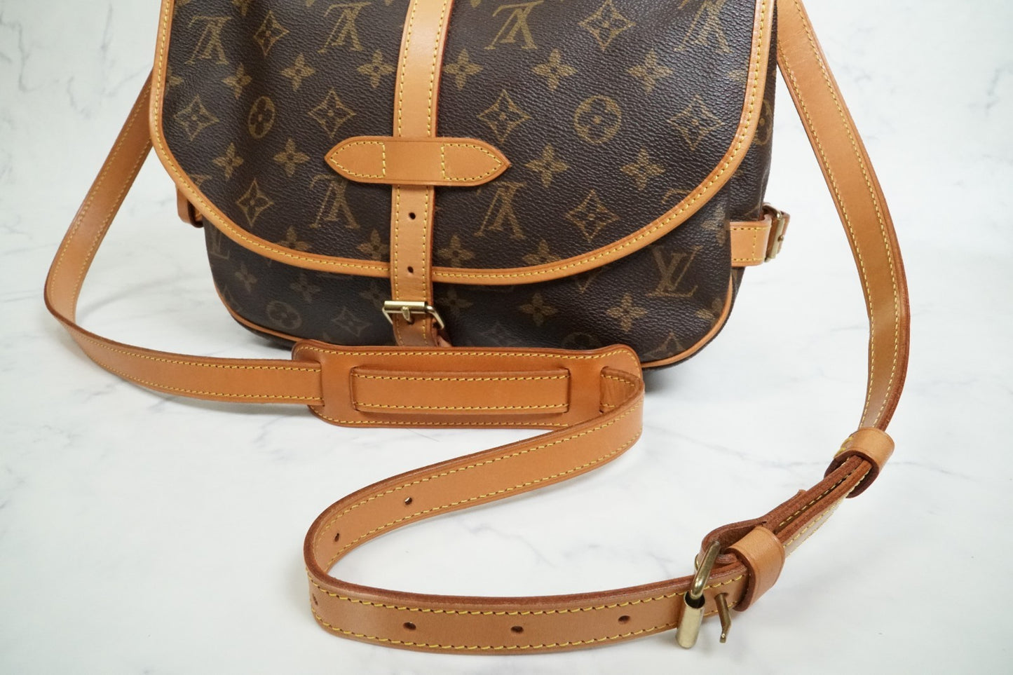 [Excellent] Louis Vuitton Monogram Saumur 30 Shoulder Bag M42256 Vintage Auth