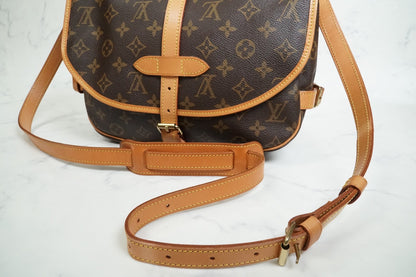 [Excellent] Louis Vuitton Monogram Saumur 30 Shoulder Bag M42256 Vintage Auth