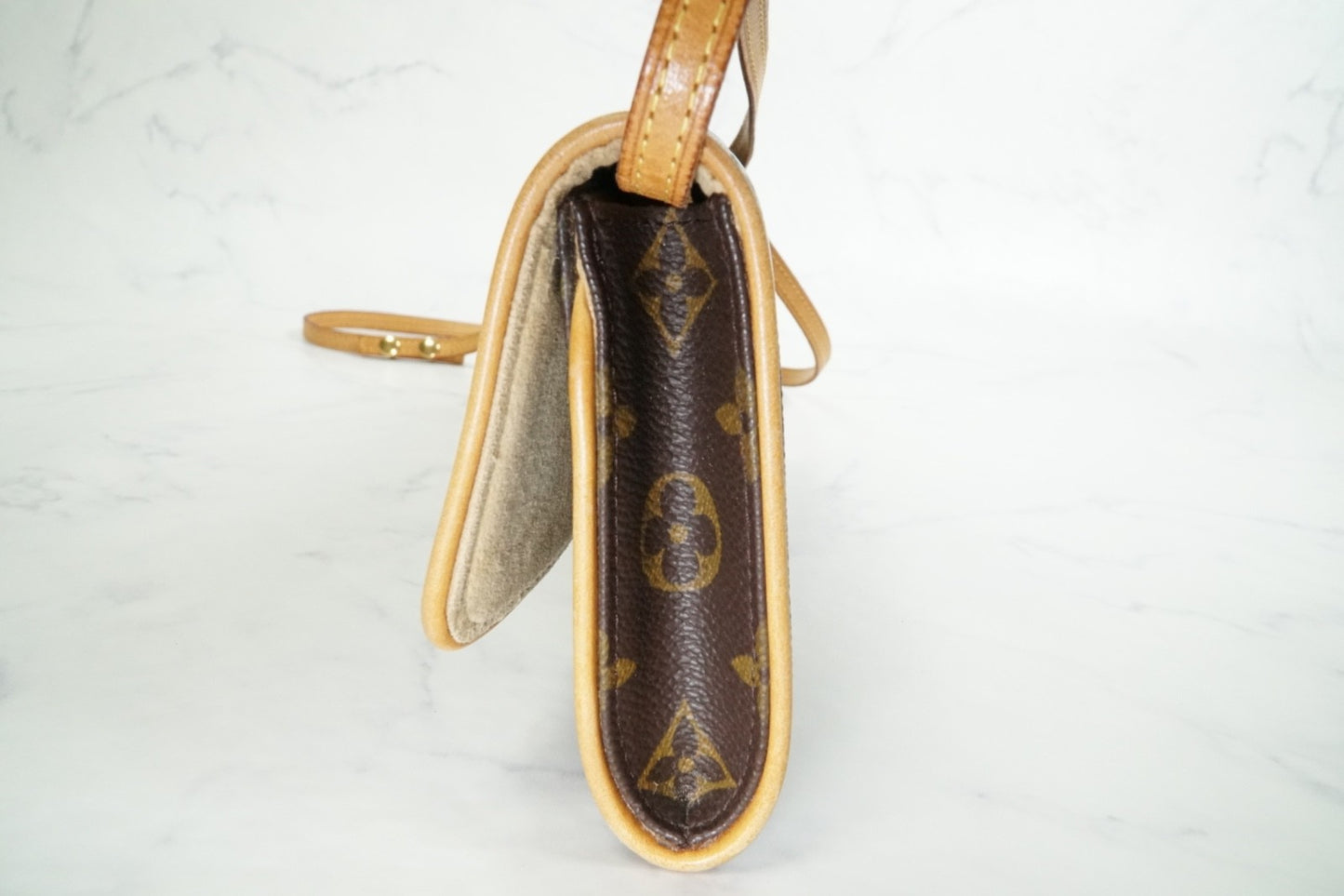 [USA-Made] Louis Vuitton Monogram Pochette Twin GM Shoulder Bag M51852 Authentic