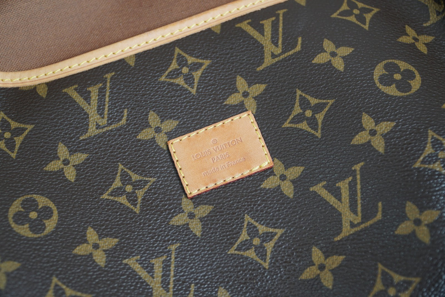 [Rank AB] LOUIS VUITTON Saumur 30 Monogram Shoulder Bag M42256 Canvas w/ Box